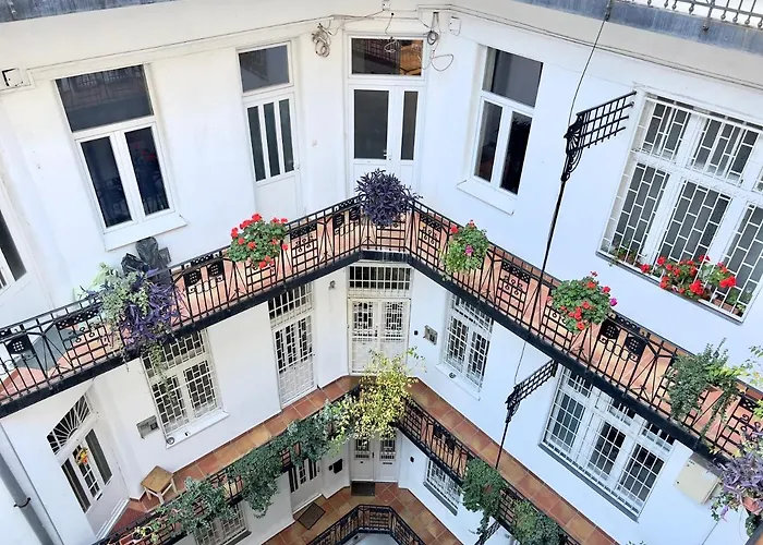 Newyorkcafe Apartment Budapest